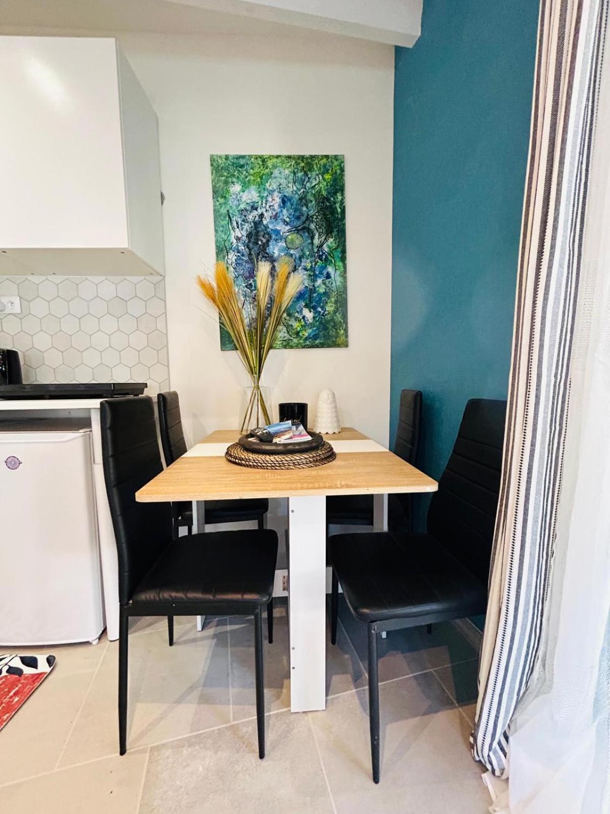 Maisons Detente Jardin, Terrasse Vue Mer Et Spa מרסיי חדר תמונה