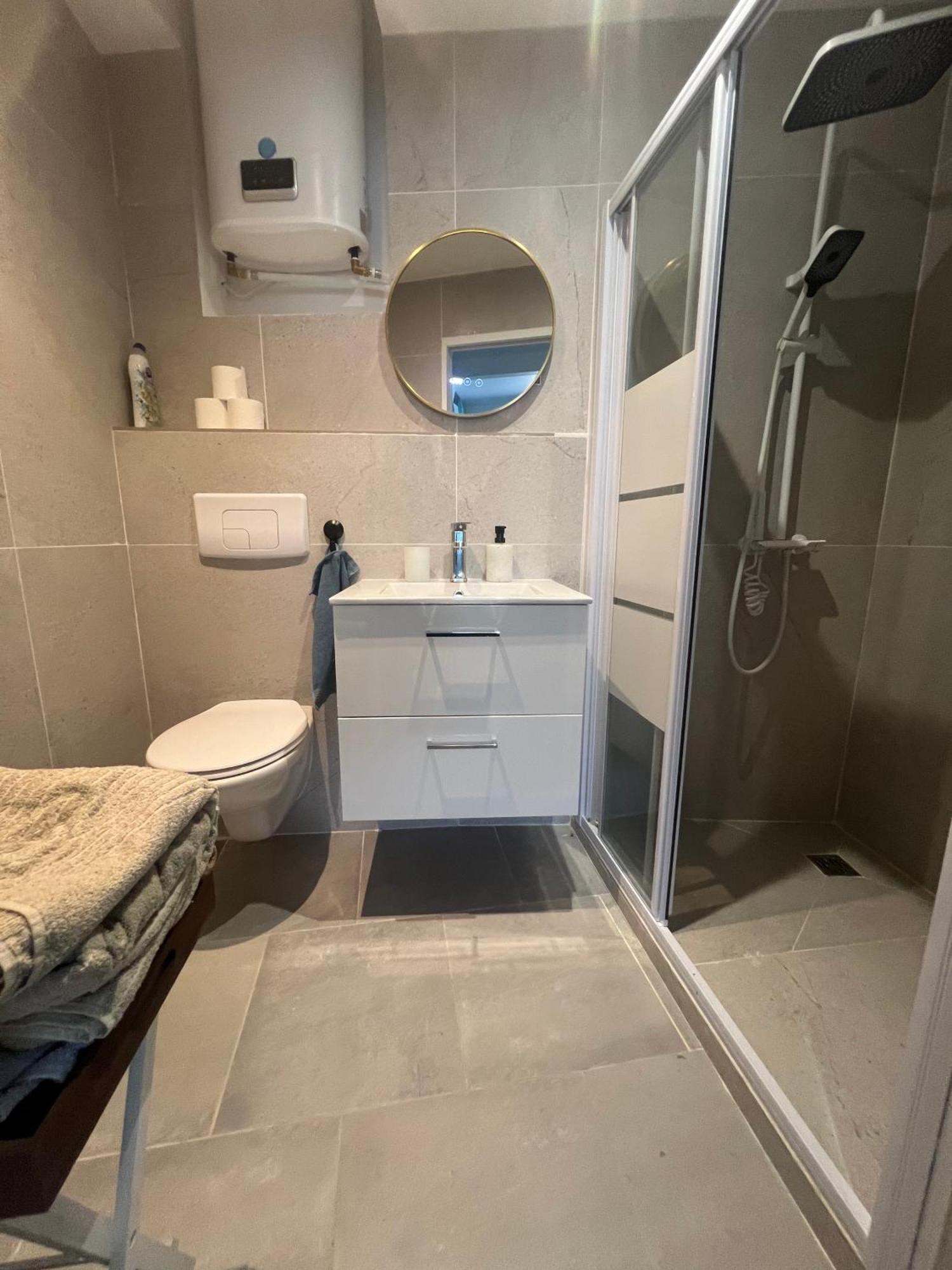 Maisons Detente Jardin, Terrasse Vue Mer Et Spa מרסיי חדר תמונה